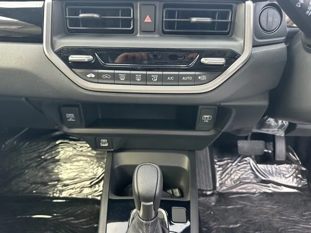 WR-V(ホンダ)X登録済未使用車 14