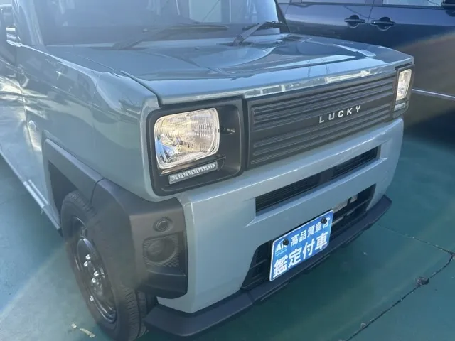 タフト(ダイハツ)X ダムド ラッキー フェイスチェンジキット新車見本展示無 24