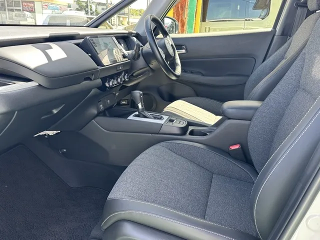 フィット(ホンダ)e：HEV ホーム中古車 3