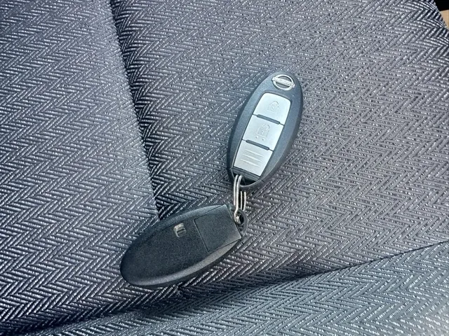 オーラ(ニッサン)G中古車 13