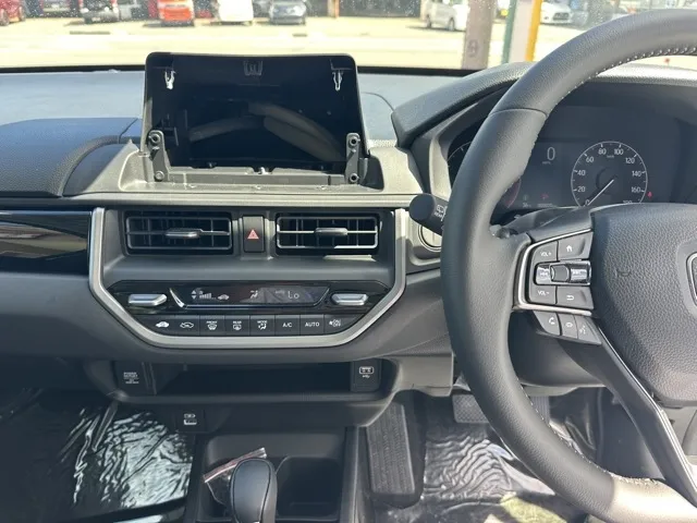 WR-V(ホンダ)Z登録済未使用車 13
