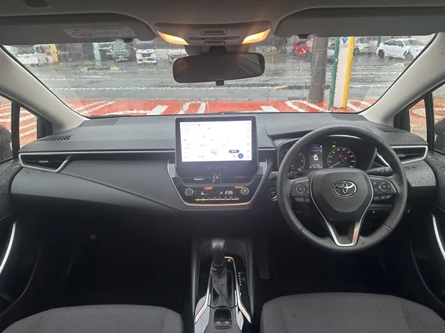 カローラ(トヨタ)ハイブリッドG中古車 5