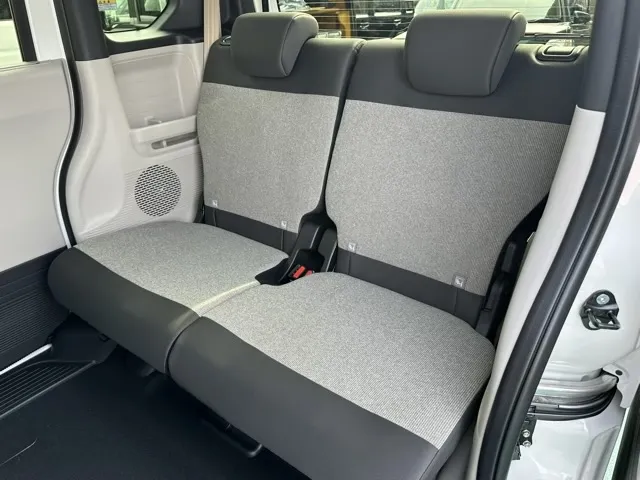 N-BOX(ホンダ)N-BOX届出済未使用車 18