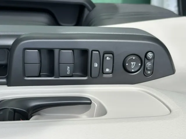 N-BOX(ホンダ)N-BOX届出済未使用車 5