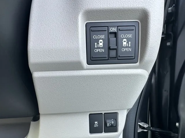 N-BOX(ホンダ)N-BOX コンフォートＰ届出済未使用車 15