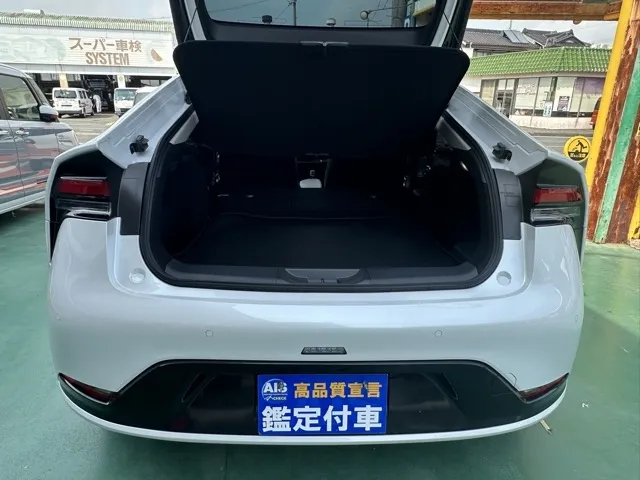 プリウス(トヨタ)Z 4WD中古車 9