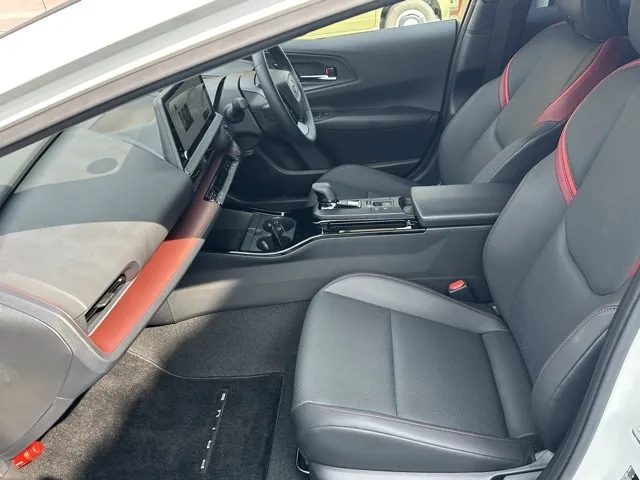 プリウス(トヨタ)Z 4WD中古車 3