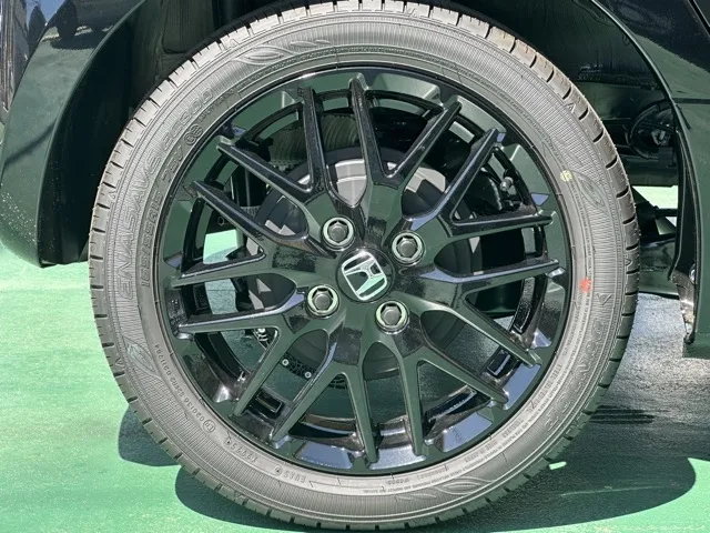 N-ONE(ホンダ)ＲＳ ６ＭＴ届出済未使用車 11
