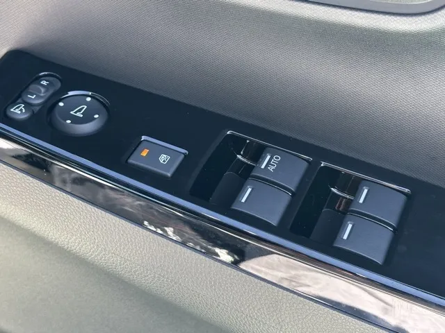 N-ONE(ホンダ)ＲＳ ６ＭＴ届出済未使用車 12