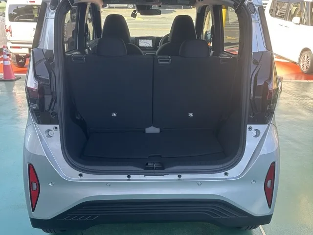 サクラ(ニッサン)X中古車 9