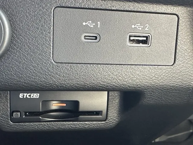 eKクロス(三菱)ＥＶ Ｐプレミアム中古車 15