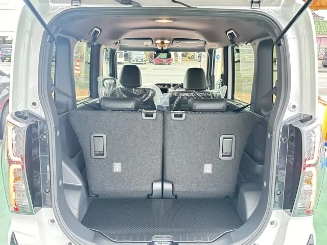 タント(ダイハツ)RS プレミアムプラン届出済未使用車 11