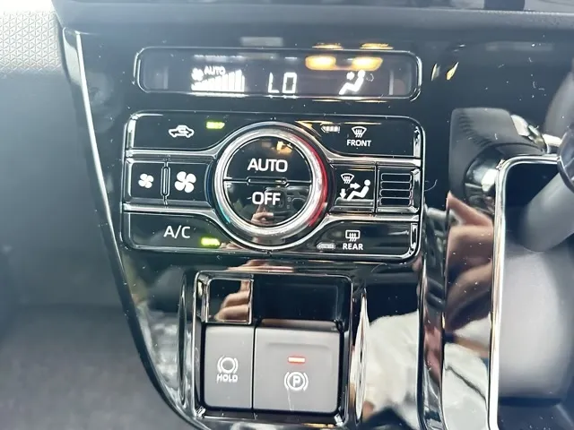 タント(ダイハツ)RS プレミアムプラン届出済未使用車 23