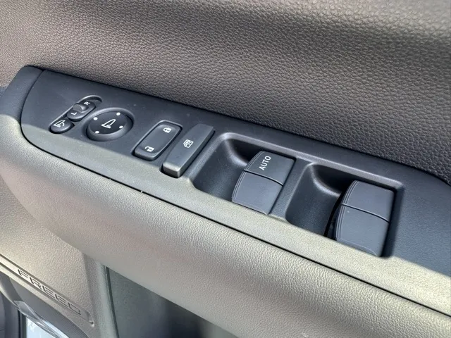 フリード(ホンダ)エアー EX 6人乗登録済未使用車 16