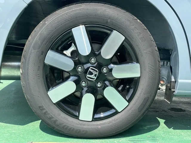 フリード(ホンダ)エアー EX 6人乗登録済未使用車 14