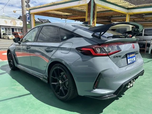 シビック(ホンダ)タイプR レーシングブラックPKG登録済未使用車 2