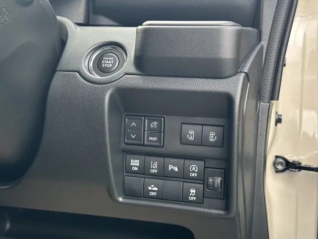 ソリオ(スズキ)ハイブリッドMV登録済未使用車 17