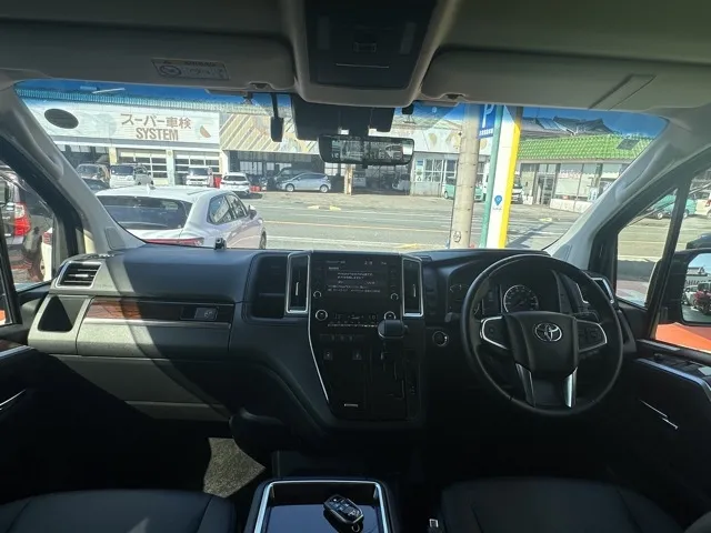 グランエース(トヨタ)プレミアム 6人中古車 6