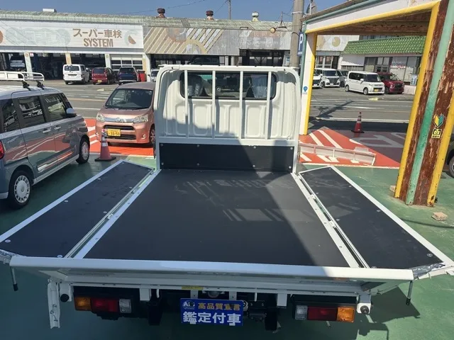 キャンター(三菱)Wキャブ　２ｔ　５ＭＴ登録済未使用車 12