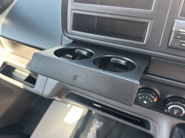 キャンター(三菱)Wキャブ　２ｔ　５ＭＴ登録済未使用車 23