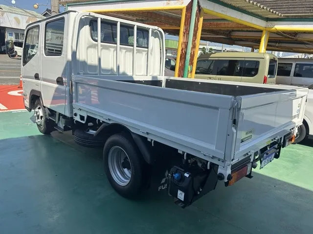 キャンター(三菱)Wキャブ　２ｔ　５ＭＴ登録済未使用車 2