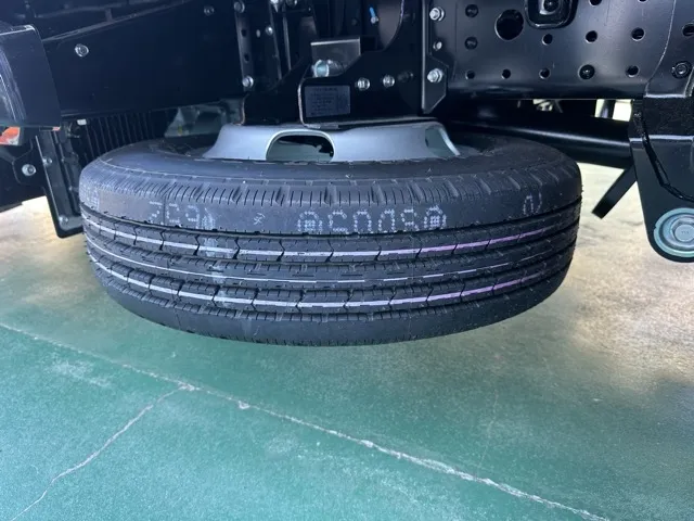 キャンター(三菱)Wキャブ　２ｔ　５ＭＴレンタ登録済未使用車 9