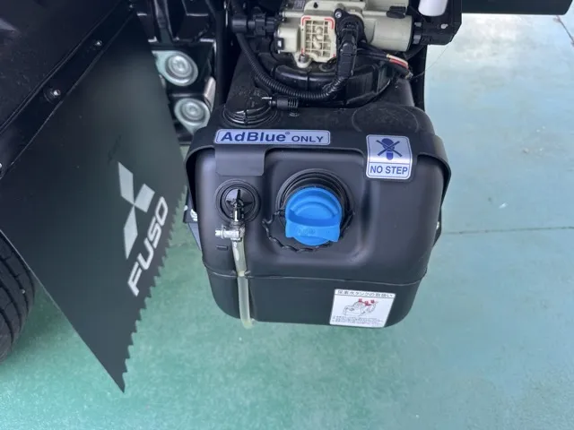 キャンター(三菱)Wキャブ　２ｔ　５ＭＴレンタ登録済未使用車 10