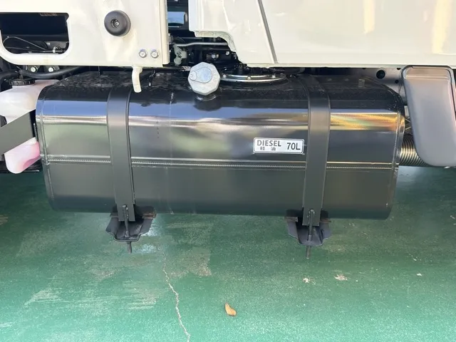 キャンター(三菱)Wキャブ　２ｔ　５ＭＴレンタ登録済未使用車 17