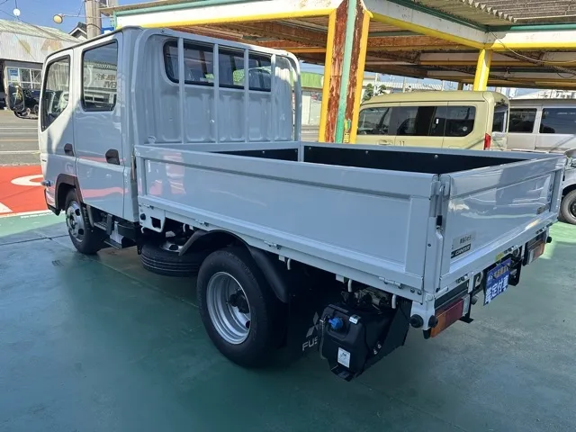 キャンター(三菱)Wキャブ　２ｔ　５ＭＴレンタ登録済未使用車 2