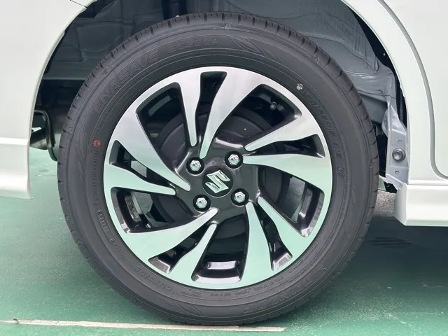 ソリオ(スズキ)ハイブリッドMV登録済未使用車 14