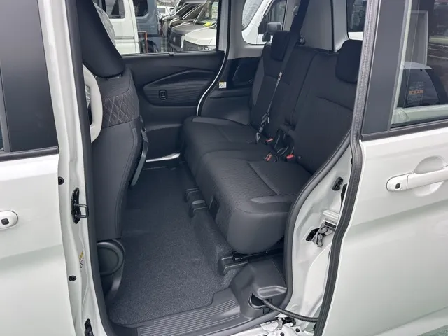 ソリオ(スズキ)ハイブリッドMV登録済未使用車 4