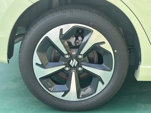 スイフト(スズキ)ハイブリッドMZ 全方位ナビディーラ-試乗車 11