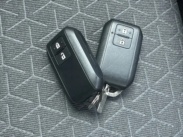 スイフト(スズキ)ハイブリッドMZ 全方位ナビディーラ-試乗車 27