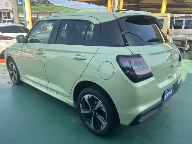 スイフト(スズキ)ハイブリッドMZ 全方位ナビディーラ-試乗車 2