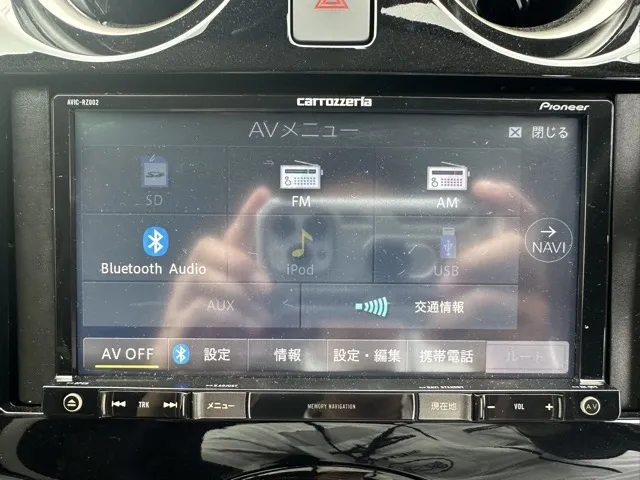 ノート(ニッサン)eパワーB中古車 17