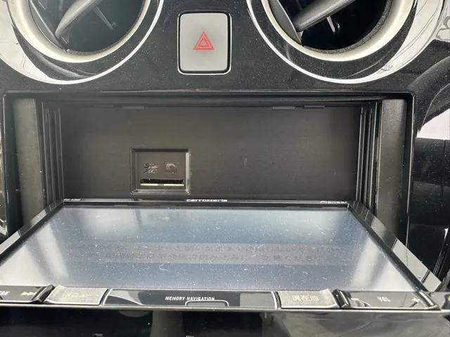 ノート(ニッサン)eパワーB中古車 18