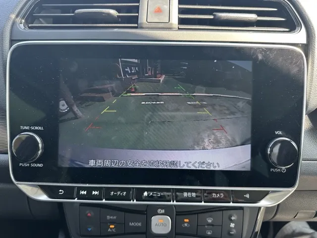リーフ(ニッサン)Ｘ中古車 19