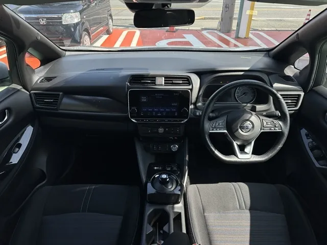 リーフ(ニッサン)Ｘ中古車 6