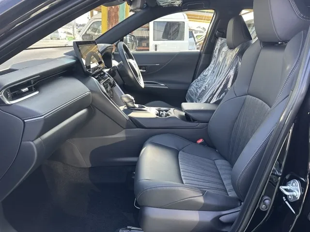 ハリアー(トヨタ)Gタイプ登録済未使用車 3