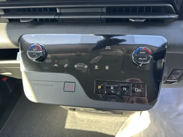 セレナ(ニッサン)X アラウンドビューモニター 左PSD登録済未使用車 22