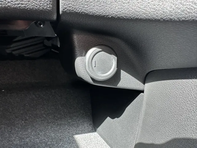 セレナ(ニッサン)X アラウンドビューモニター 左PSD登録済未使用車 24