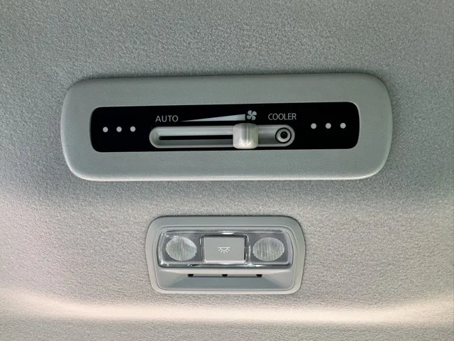 セレナ(ニッサン)X アラウンドビューモニター 左PSD登録済未使用車 7