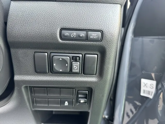キャラバン(ニッサン)2.0 ロングGRANDプレミアム GX登録済未使用車 17