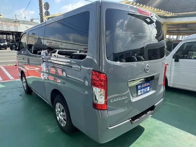 キャラバン(ニッサン)2.0 ロングGRANDプレミアム GX登録済未使用車 2