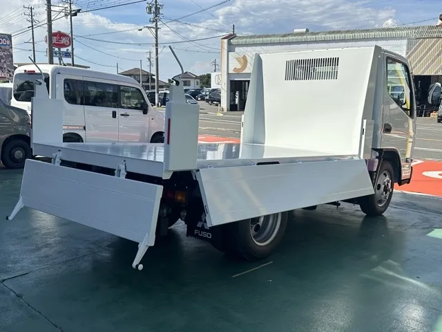 キャンター(三菱)全低床キョウカダンプ ３ｔレンタ登録済未使用車 16