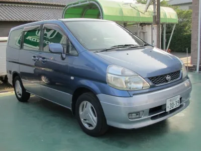 セレナ(ニッサン)eパワーハイウェイスターV  セーフティA リヤエアコン 防水シート中古車 0