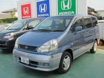 セレナ(ニッサン)eパワーハイウェイスターV  セーフティA リヤエアコン 防水シート中古車 1