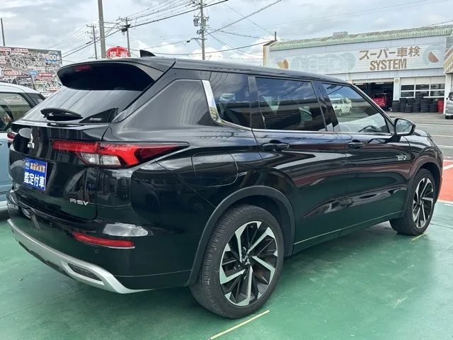 アウトランダー(三菱)P中古車 11