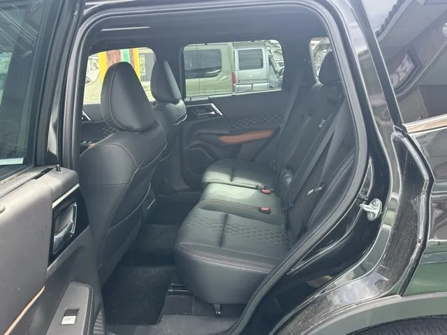 アウトランダー(三菱)P中古車 4