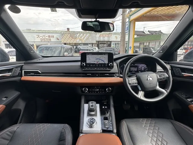 アウトランダー(三菱)P中古車 5